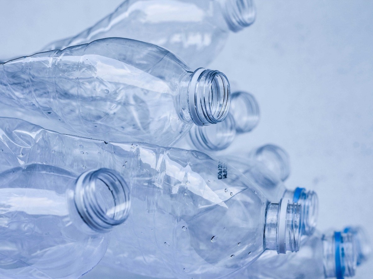 Ist recyceltes PET sicher für den Kontakt mit Lebensmitteln?